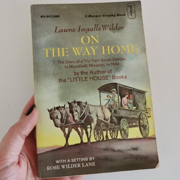 1976 On the Way Home Paperback Laura Ingalls Wilder Vintage Book Historical Fic - Picture 1 of 11